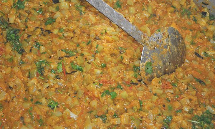 Midday Meals at Isha Vidhya